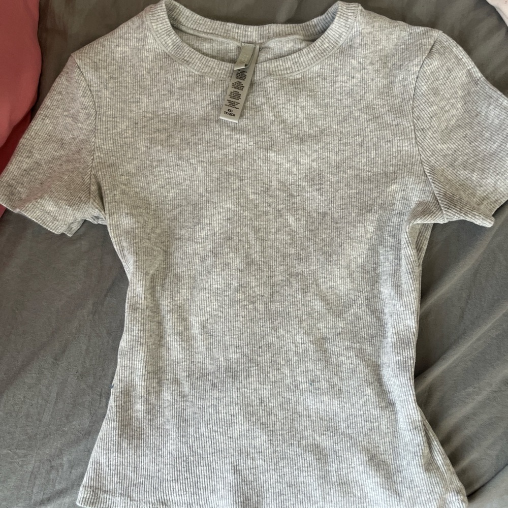 Gray Ribbed Women's Top
